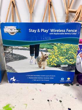 Petsafe Sk-t00010 Stay And Play Wireless Fence With Replaceable Battery Collar - Open Box Item
