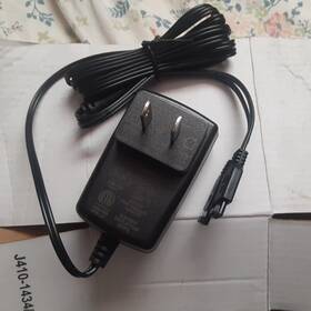 Radio Systems 650-249-6 Ac Adapter 5vdc 1a 2- Pin Polarized For Pet Safe Wireless Fence Collars